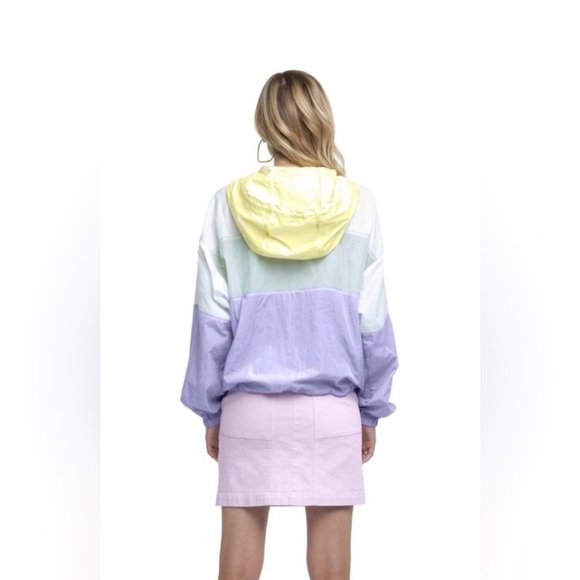 Free People / ASTR Neon Retro Sawyer Windbreaker Sweatshirt
Size: Small - Picture 5 of 12